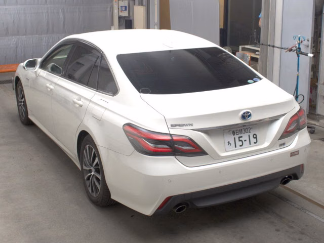 TOYOTA CROWN
