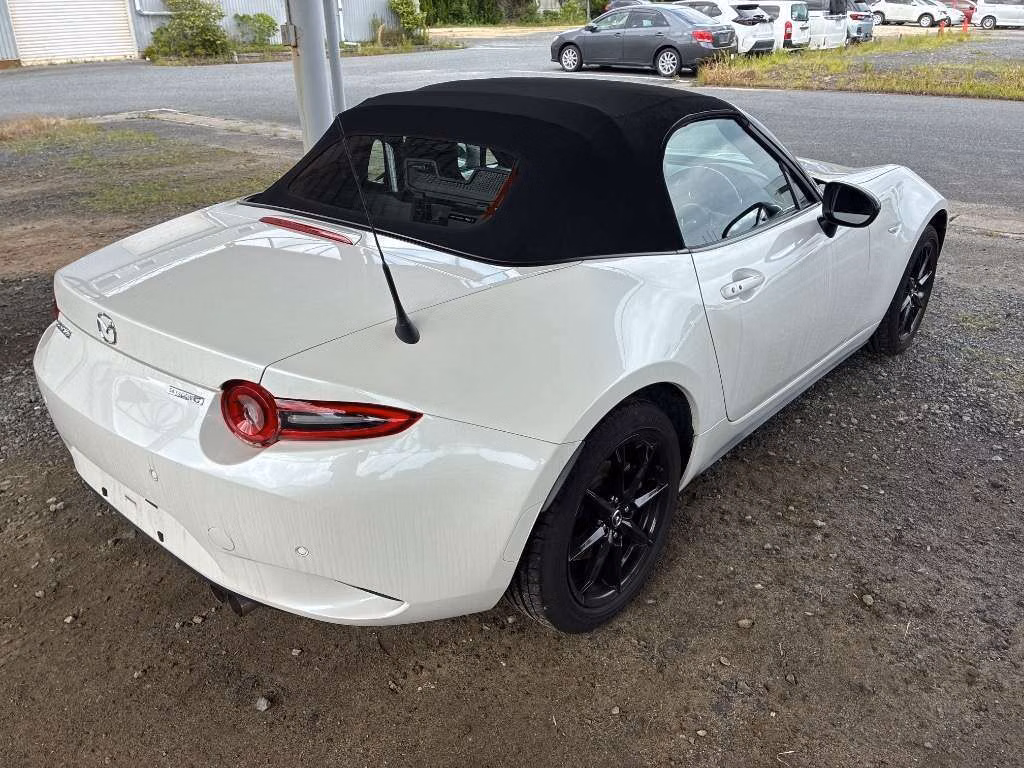 MAZDA ROADSTER