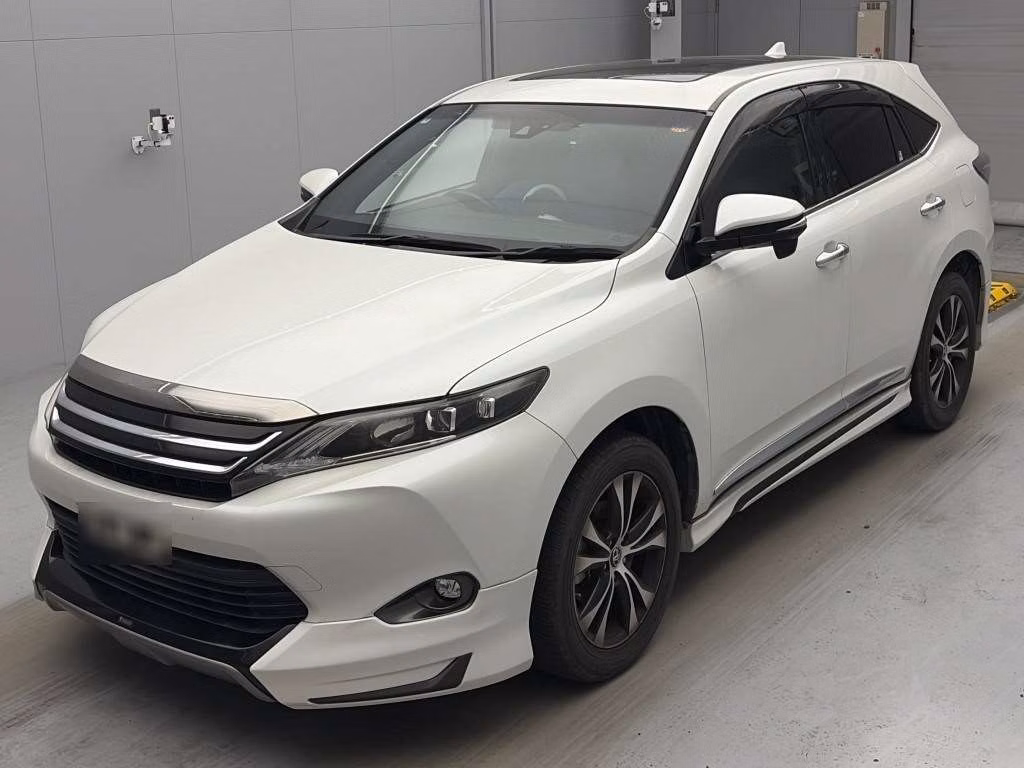 TOYOTA HARRIER