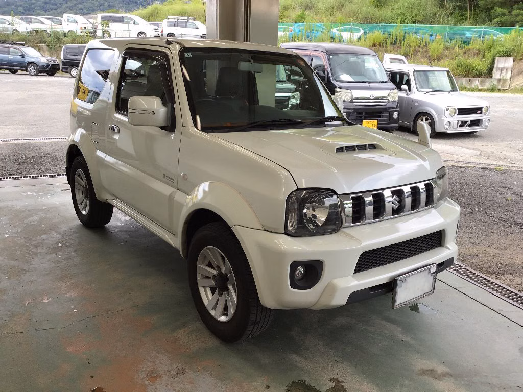 SUZUKI JIMNY SIERRA