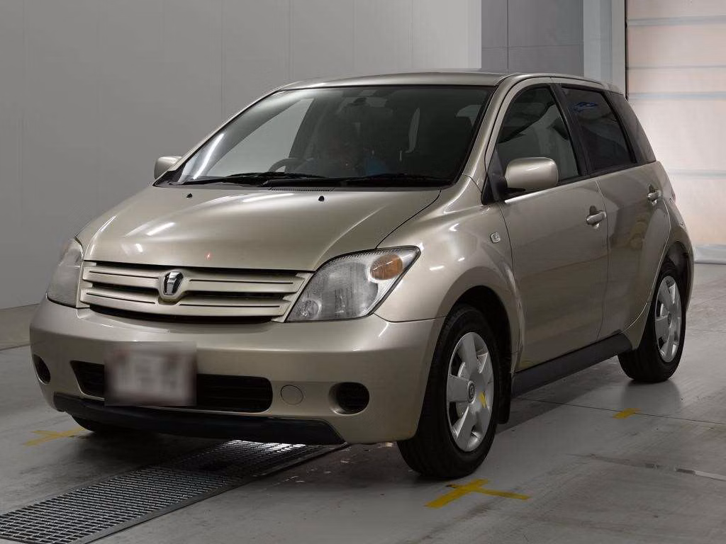 TOYOTA IST