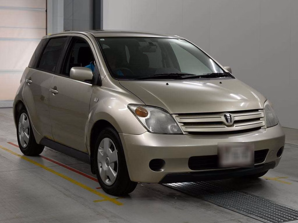TOYOTA IST