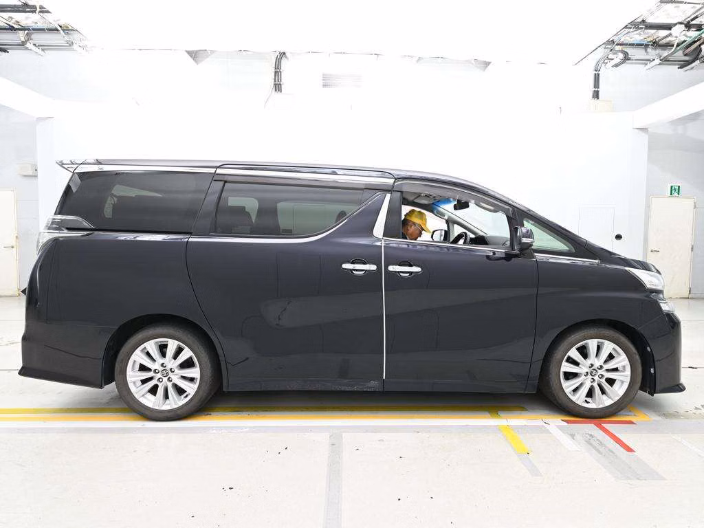 TOYOTA VELLFIRE