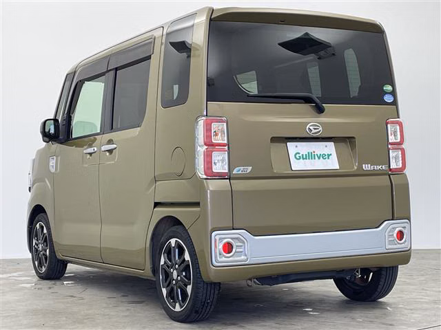 DAIHATSU WAKE
