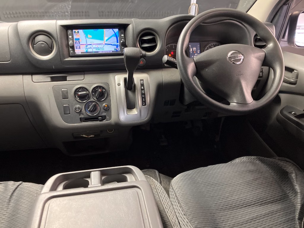 NISSAN NV350 CARAVAN