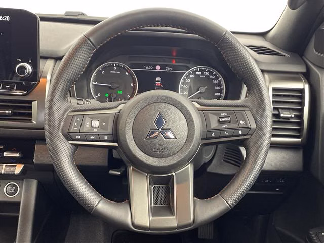 MITSUBISHI TRITON