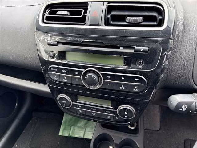 MITSUBISHI MIRAGE
