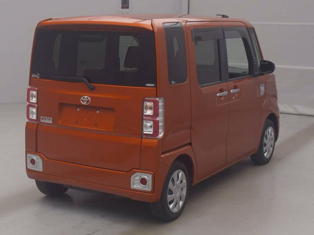 TOYOTA PIXIS MEGA