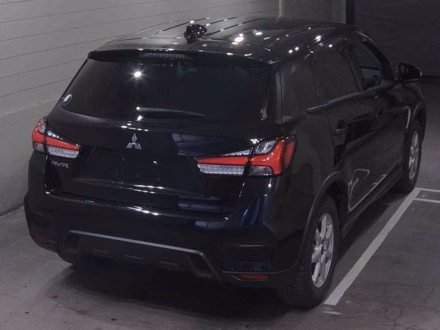 MITSUBISHI RVR