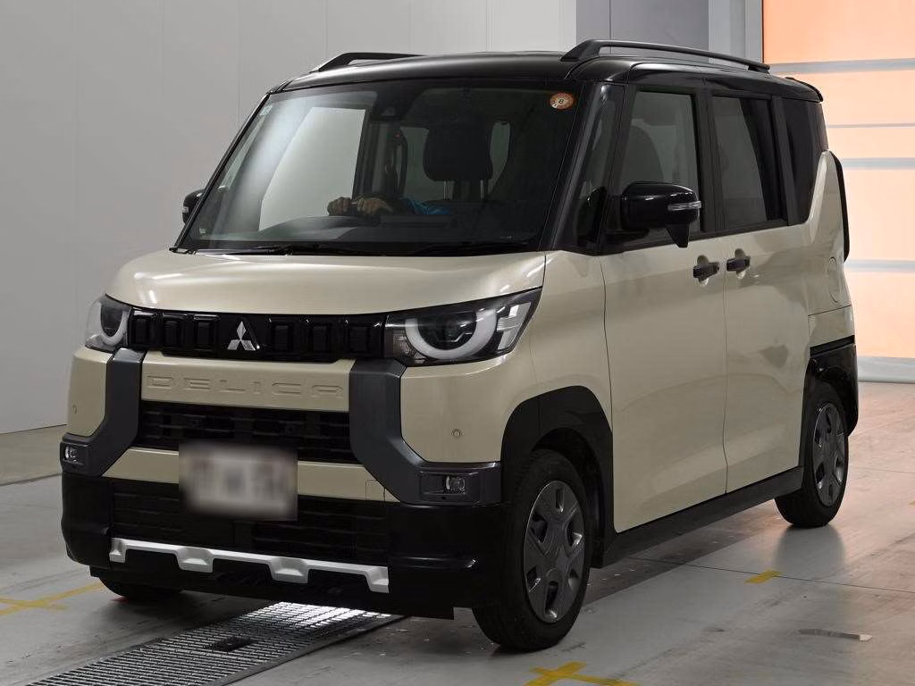 MITSUBISHI DELICA MINI