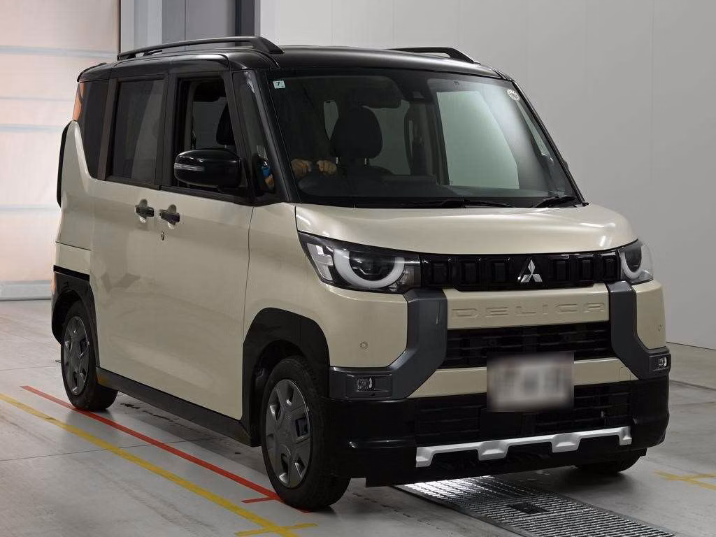 MITSUBISHI DELICA MINI