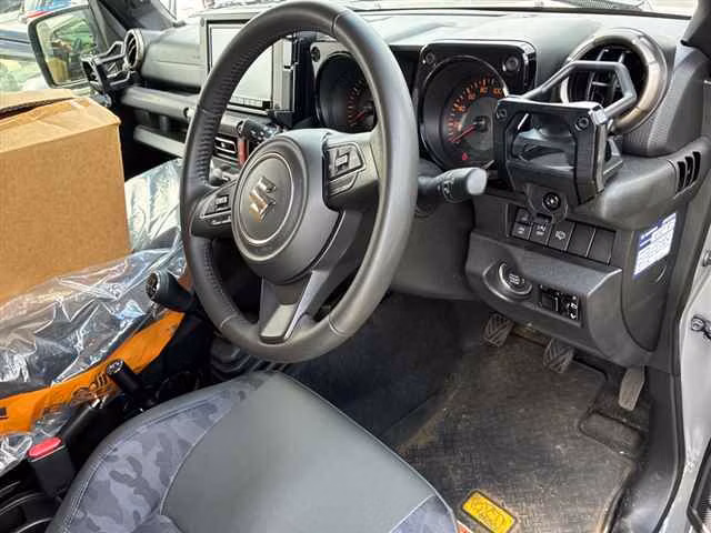 SUZUKI JIMNY SIERRA