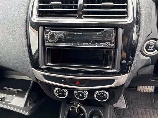 MITSUBISHI RVR