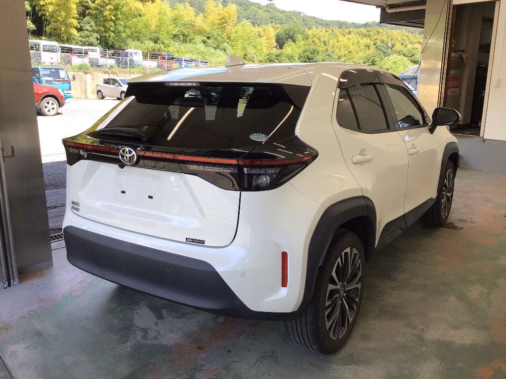TOYOTA YARIS CROSS