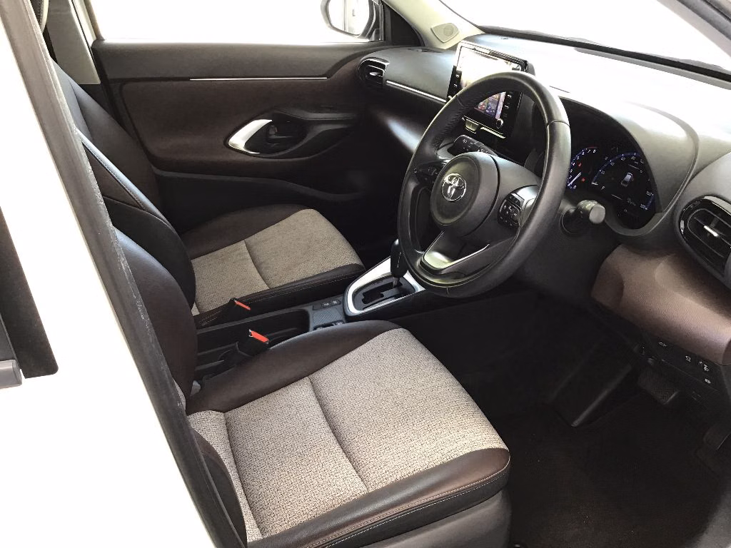 TOYOTA YARIS CROSS