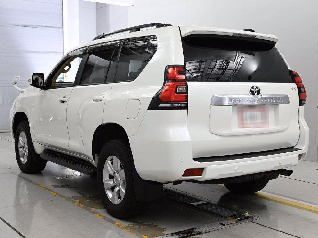 TOYOTA LAND CRUISER PRADO