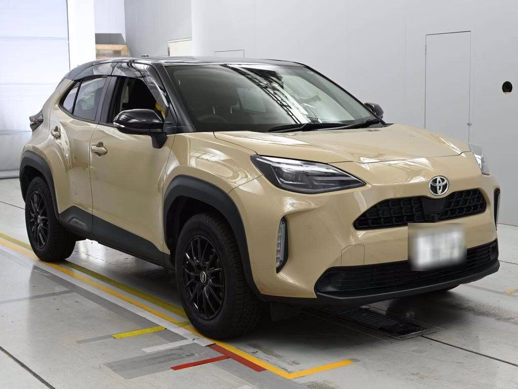 TOYOTA YARIS CROSS