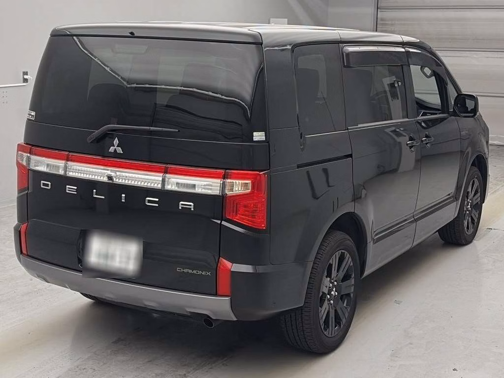 MITSUBISHI DELICA D:5