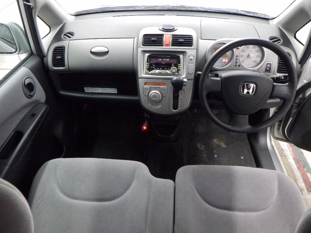 HONDA LIFE