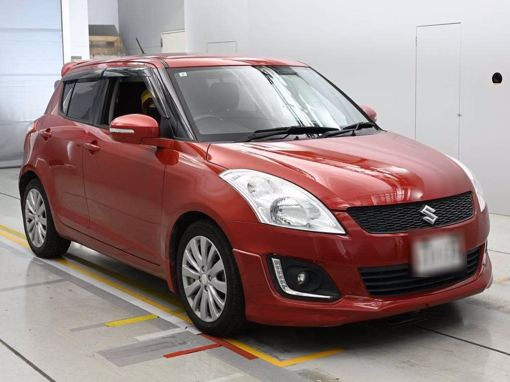 SUZUKI SWIFT