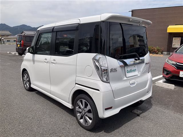 MITSUBISHI EK SPACE