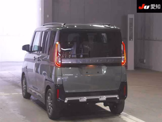 MITSUBISHI DELICA MINI