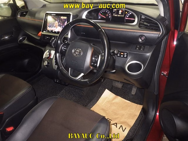 TOYOTA SIENTA