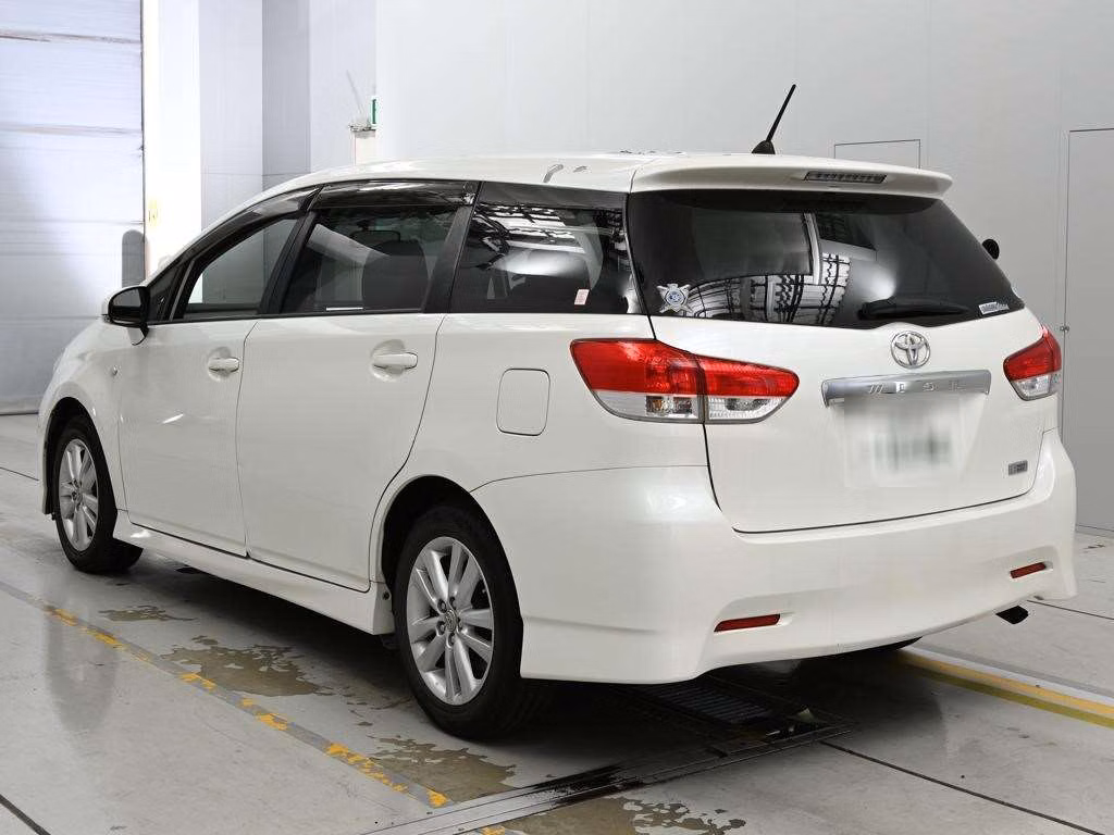 TOYOTA WISH