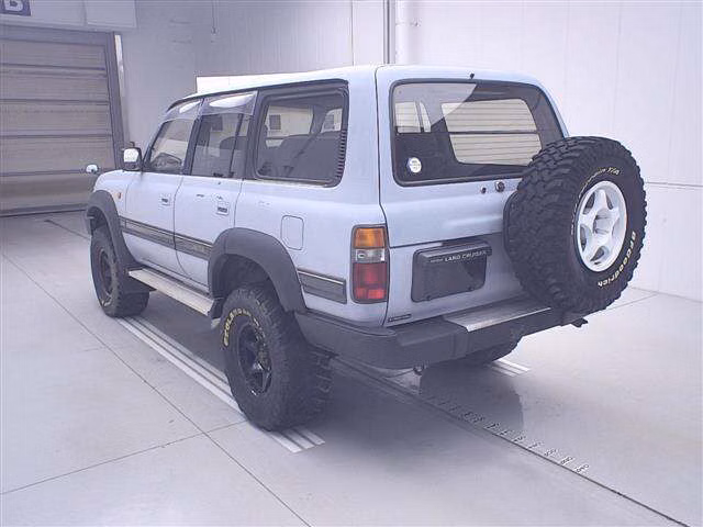 TOYOTA LAND CRUISER