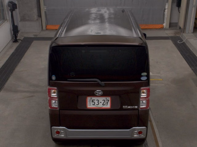 DAIHATSU WAKE