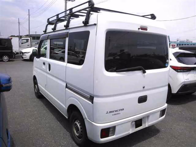 MITSUBISHI MINICAB