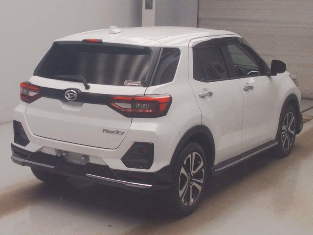 DAIHATSU ROCKY