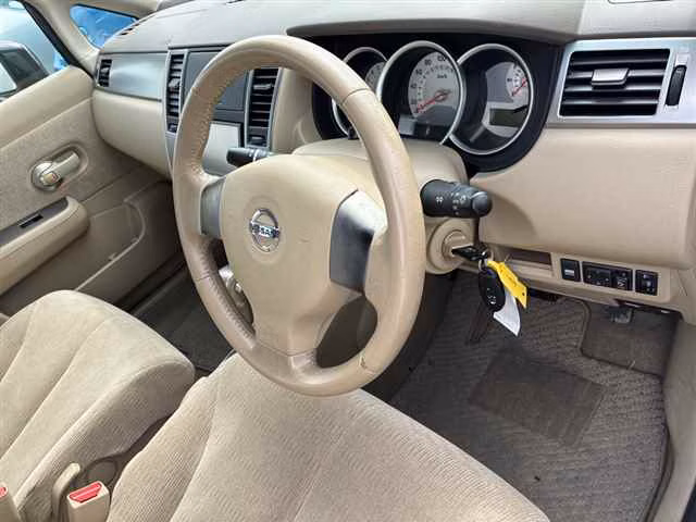 NISSAN TIIDA LATIO