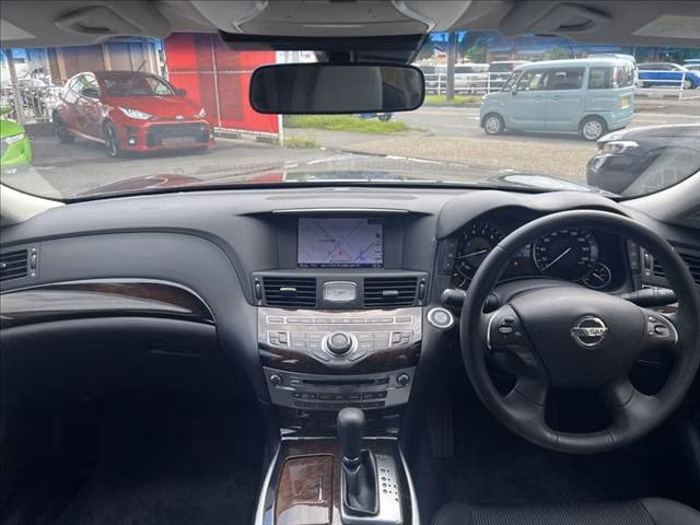 NISSAN FUGA