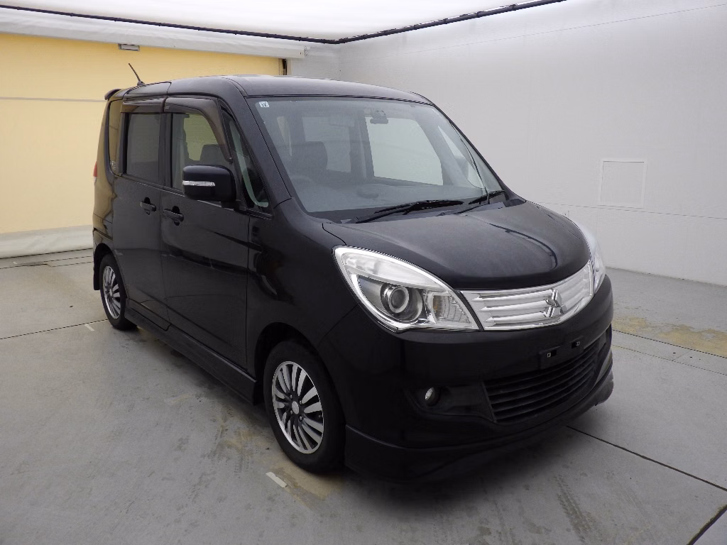 MITSUBISHI DELICA D:2
