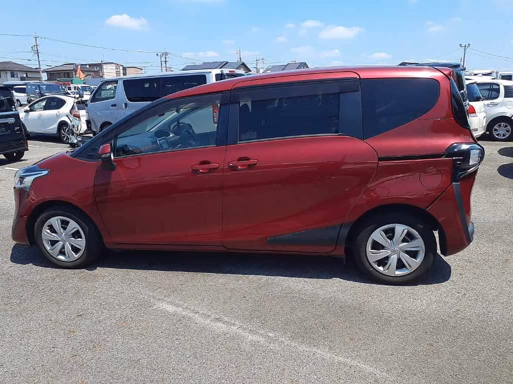 TOYOTA SIENTA