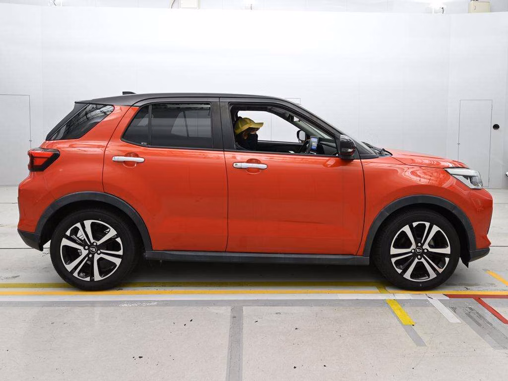 DAIHATSU ROCKY
