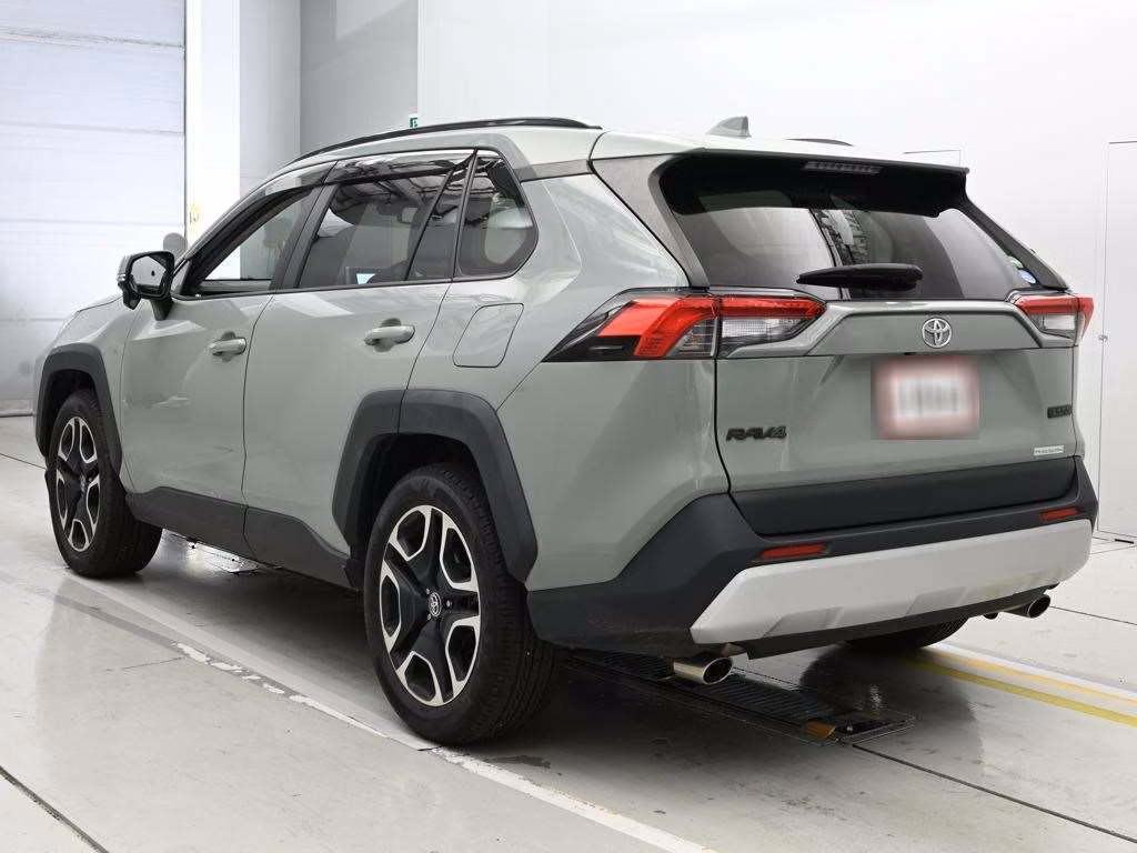 TOYOTA RAV4