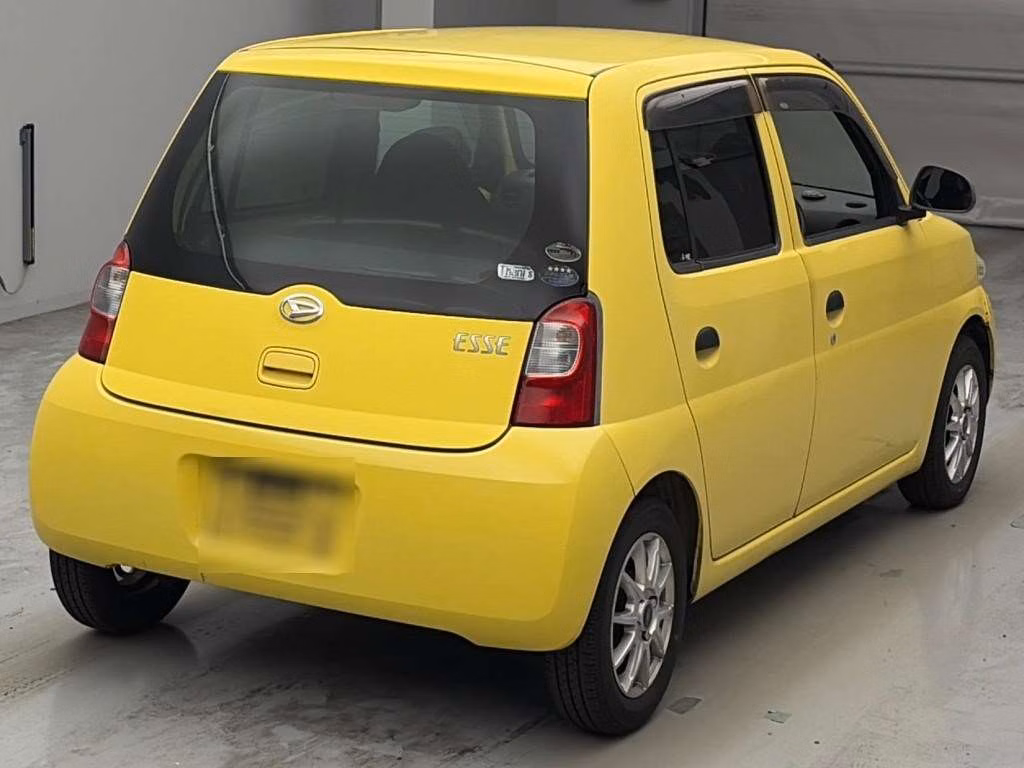 DAIHATSU ESSE