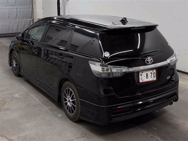 TOYOTA WISH