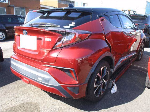 TOYOTA C-HR