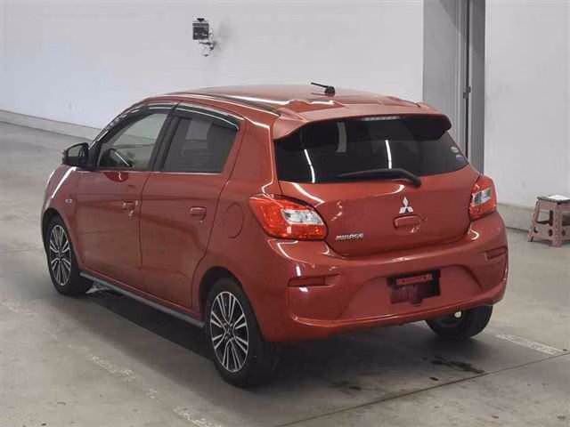 MITSUBISHI MIRAGE