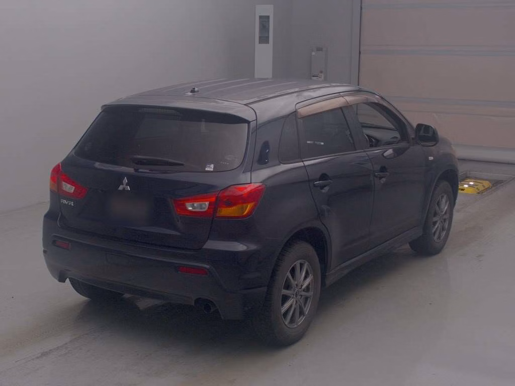 MITSUBISHI RVR