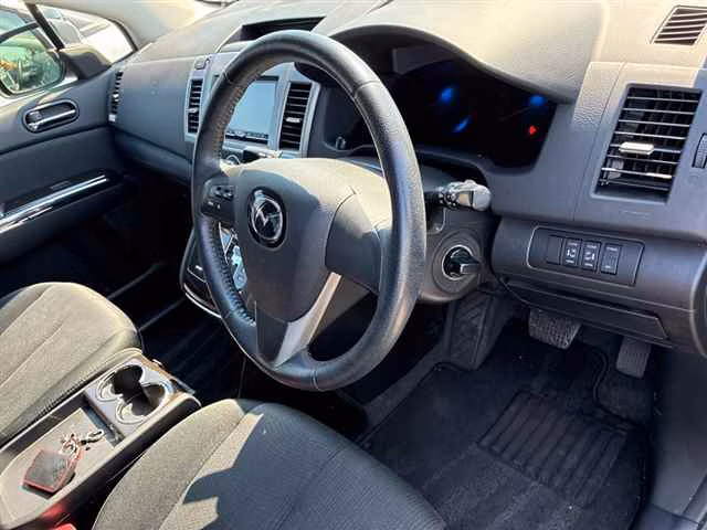MAZDA MPV
