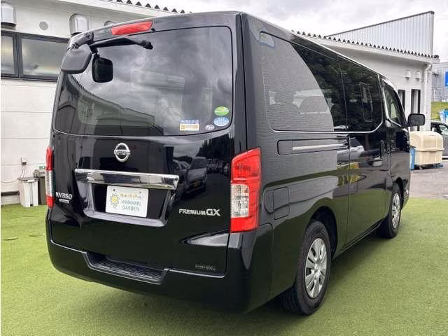 NISSAN NV350 CARAVAN