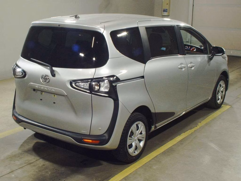 TOYOTA SIENTA