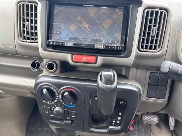 MITSUBISHI MINICAB