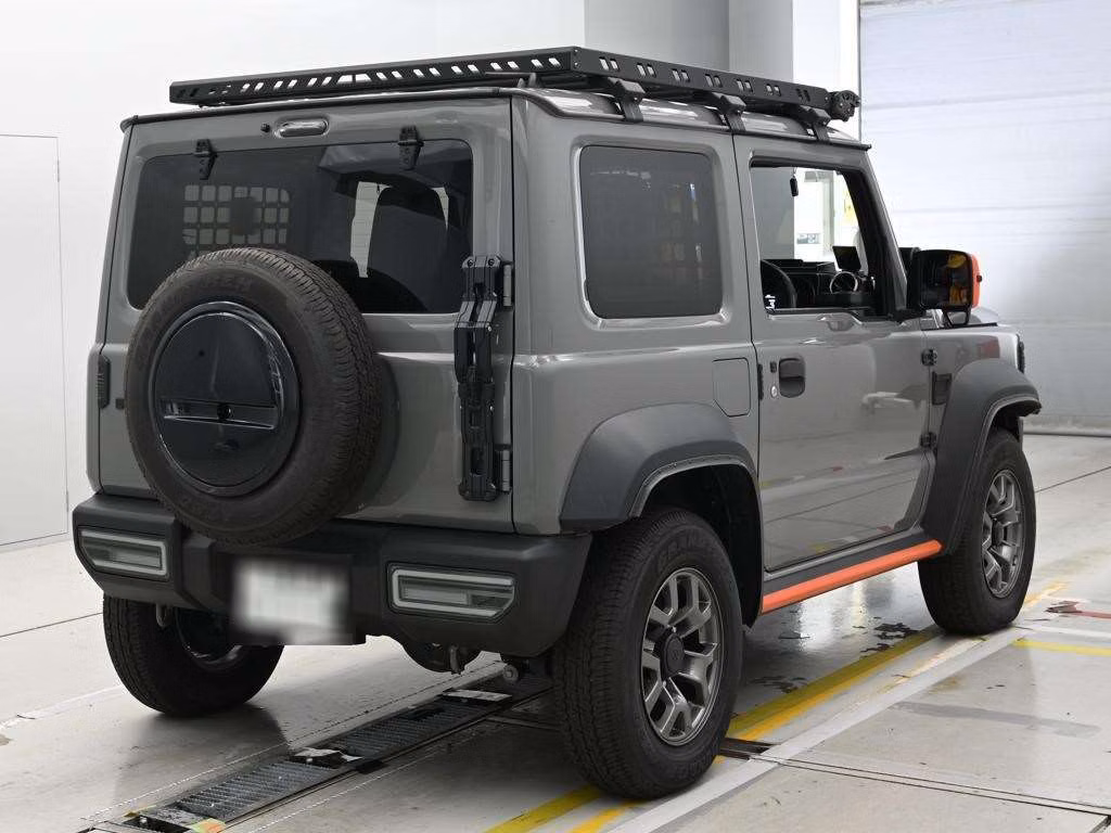 SUZUKI JIMNY SIERRA