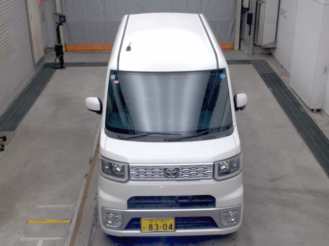 TOYOTA PIXIS MEGA