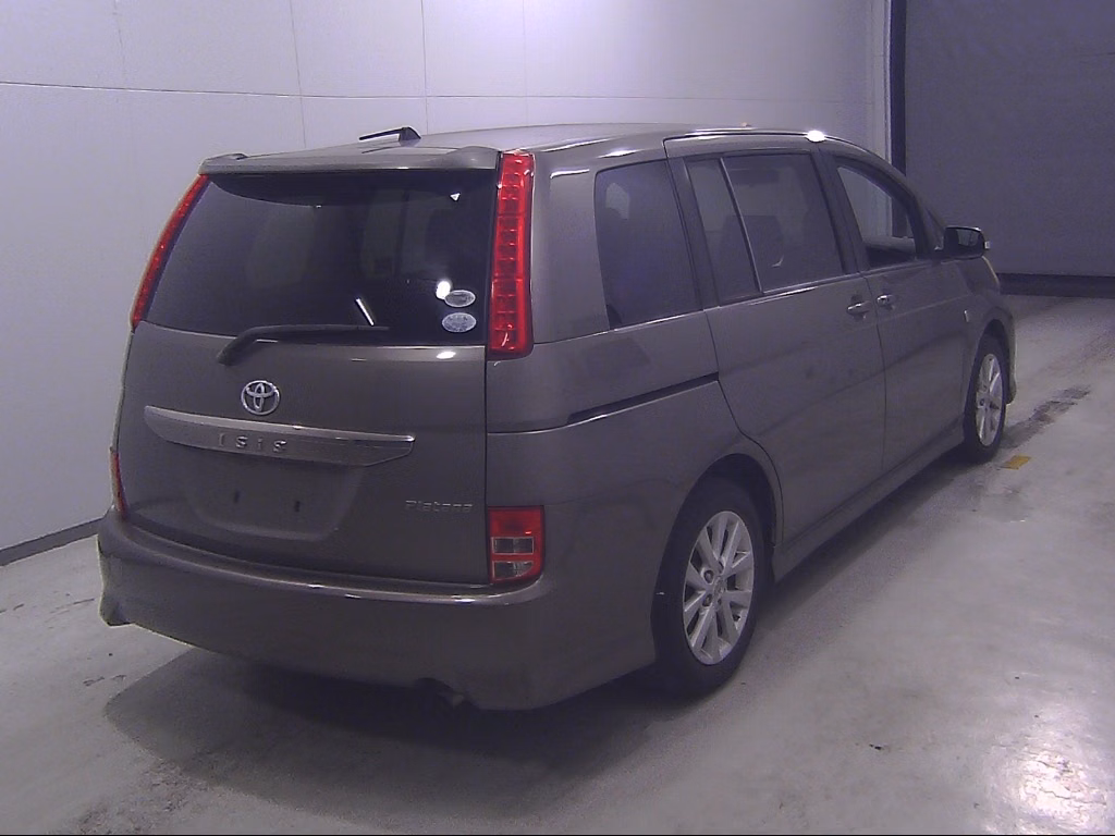 TOYOTA ISIS